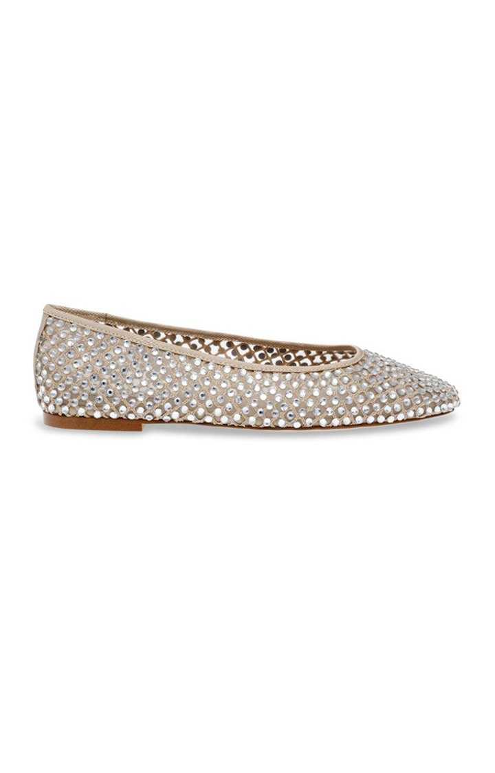 Marli Natural Closed Flats & Ballerinas