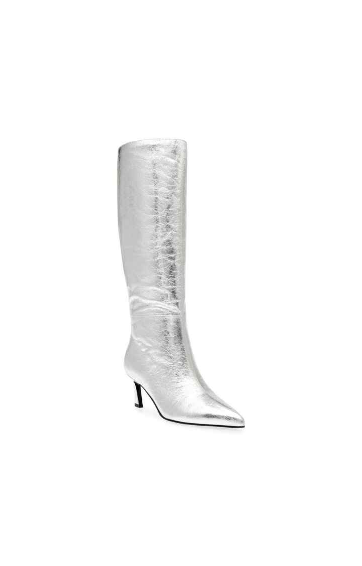 Lavan Silver Boots