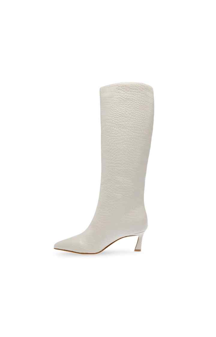 Lavan White Boots