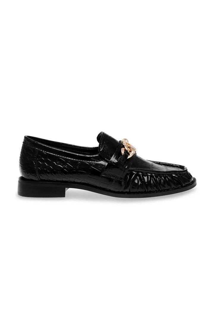 Cathedral Black Closed Flats & Ballerinas