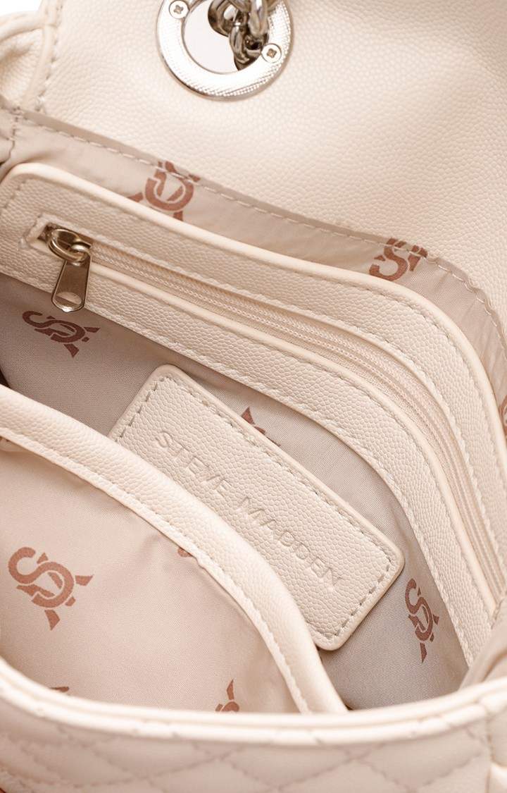 Bi2001 White Handbags