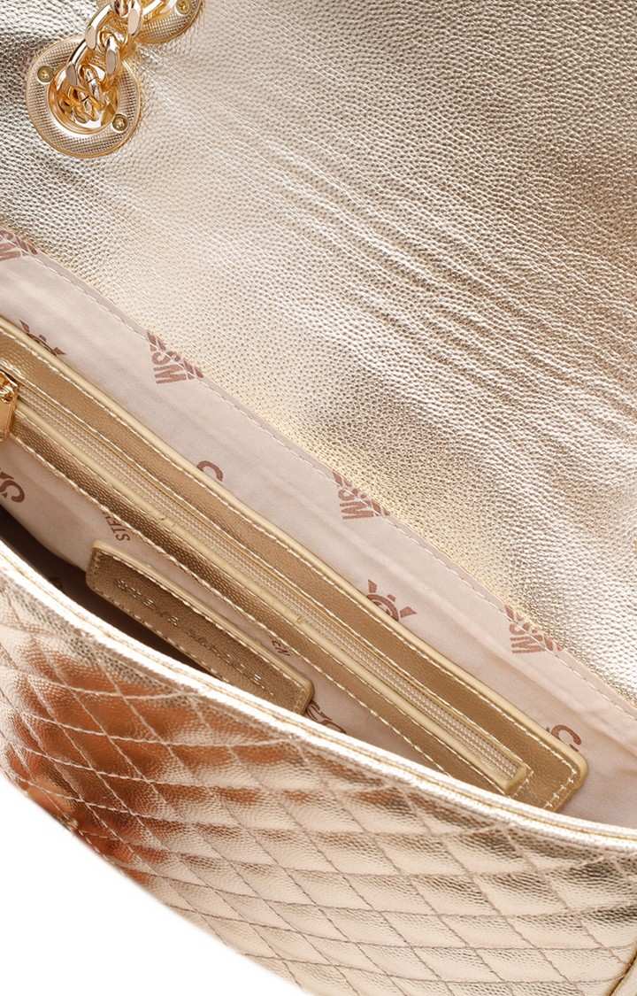 Bi2002 Gold Handbags