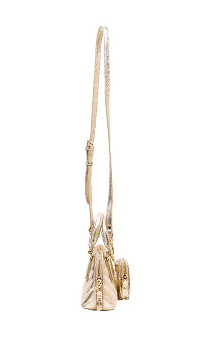 Bi2003 Gold Handbags