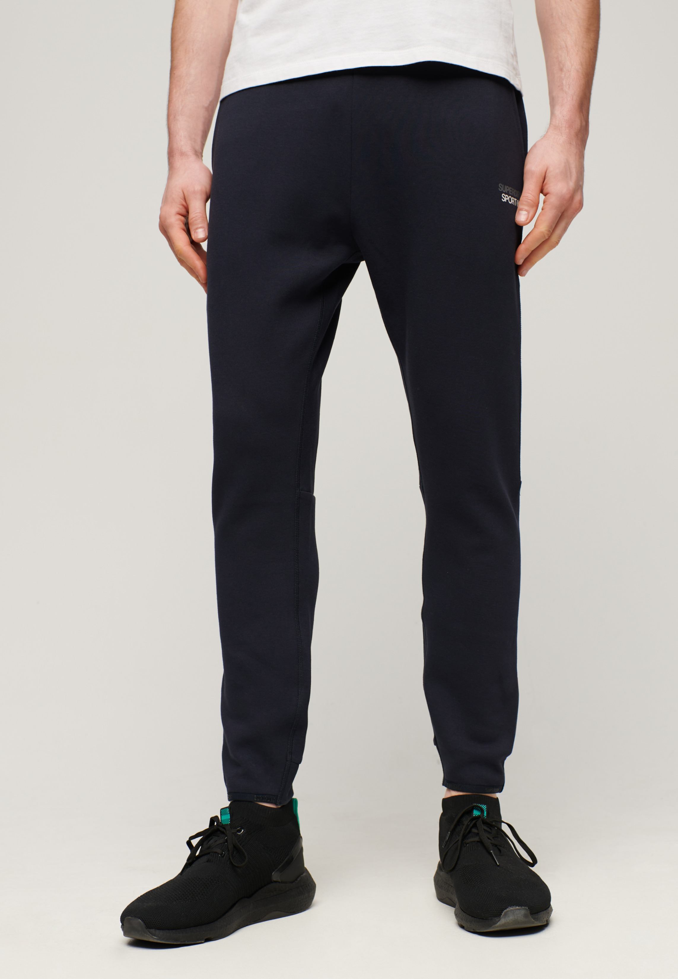 superdry-product-image
