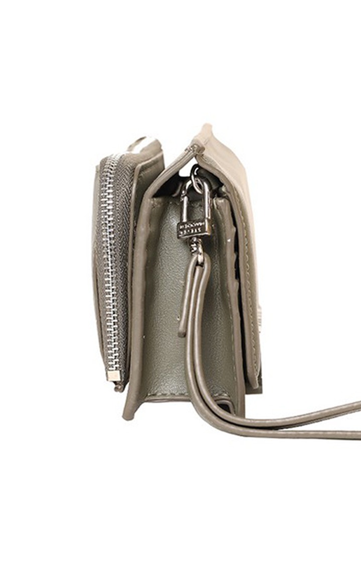 Bcabby Green Handbags