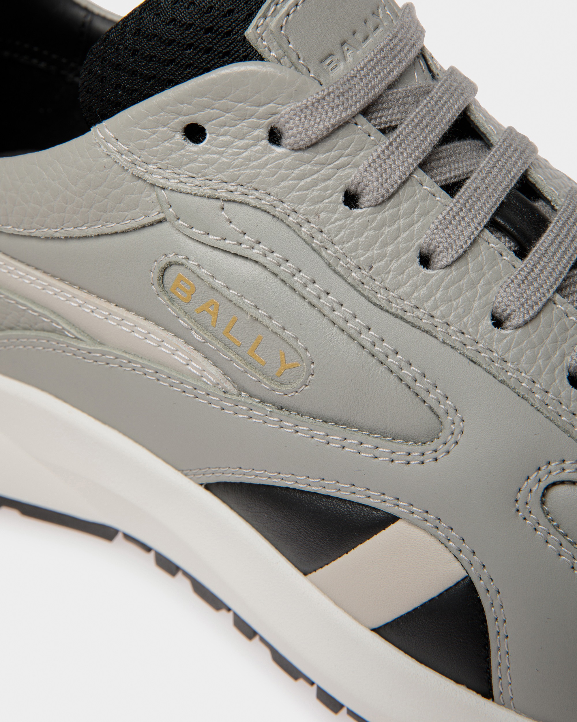 Dewy Leather Sneakers