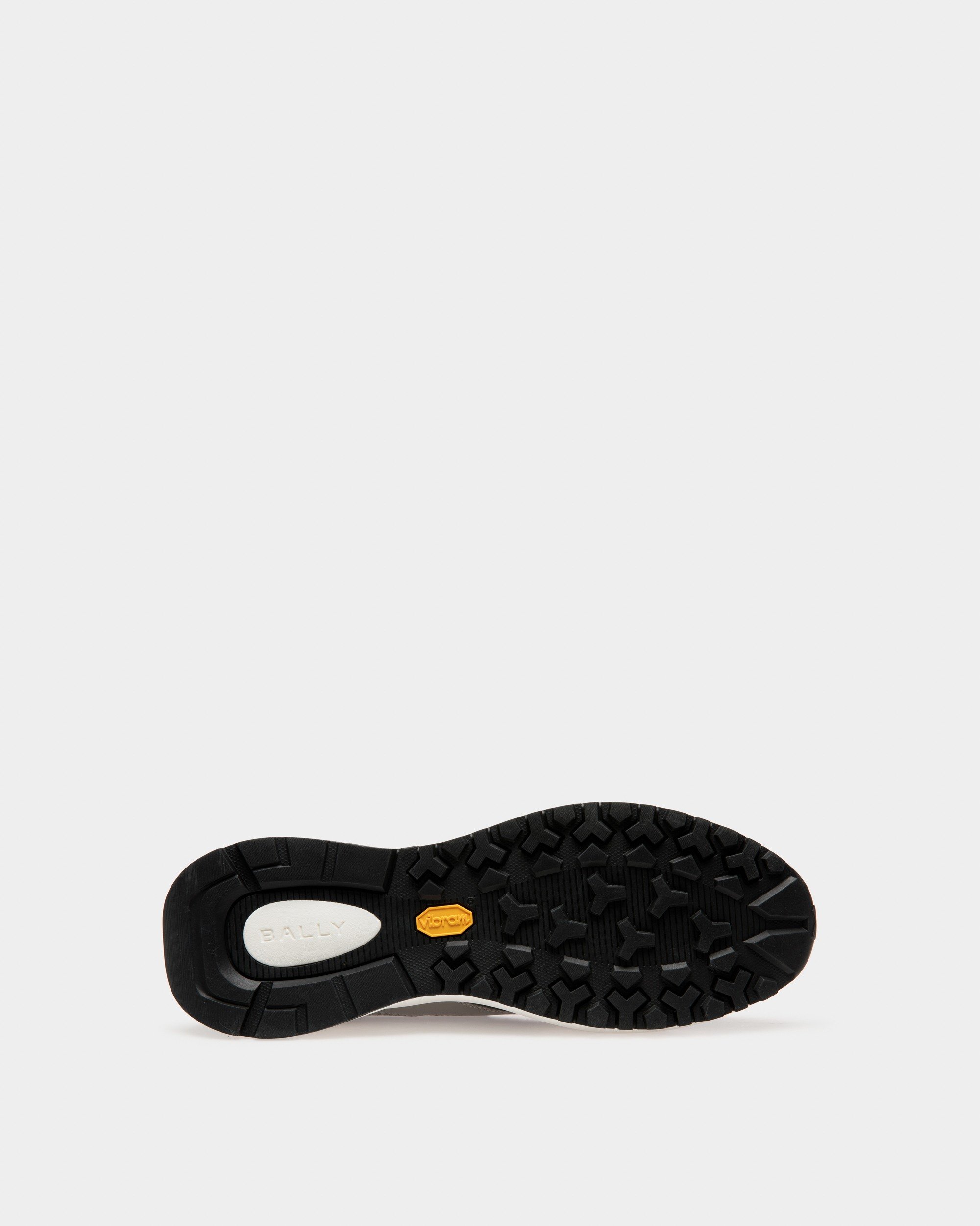 Dewy Leather Sneakers