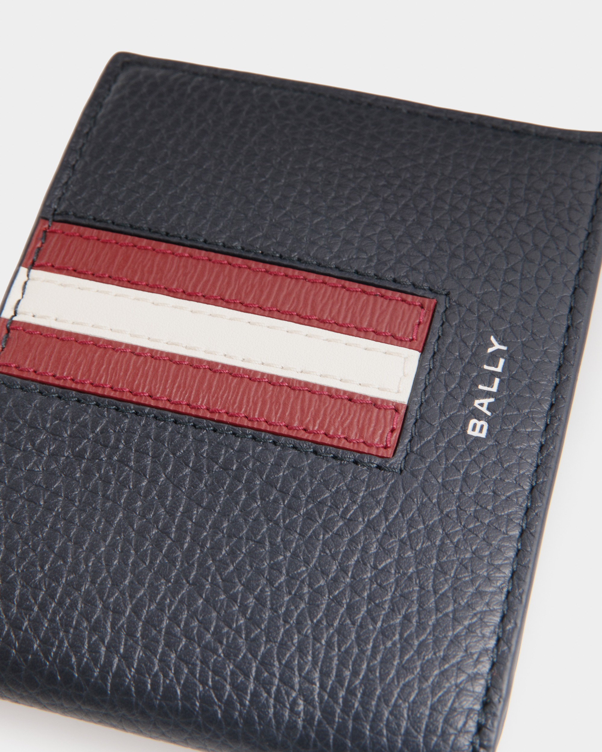 Ribbon Bifold In Navy Blue Leather
