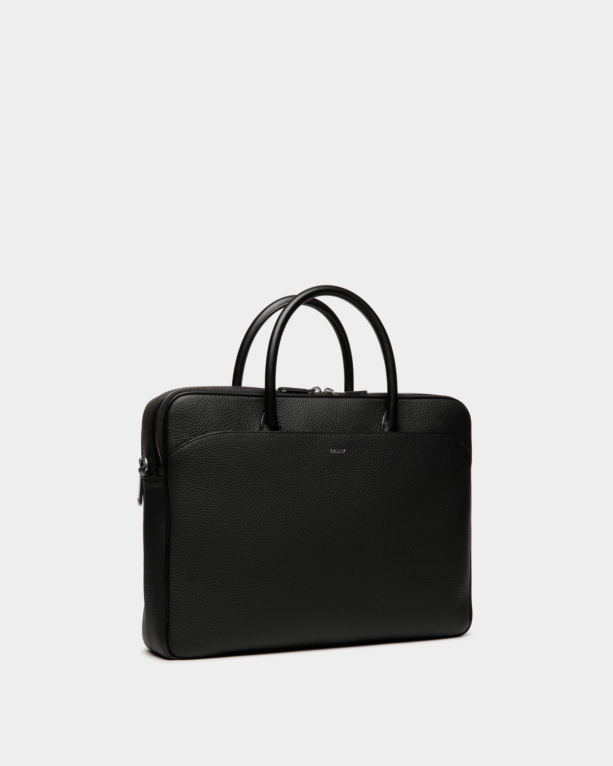 Oeden Briefcase in Black Leather