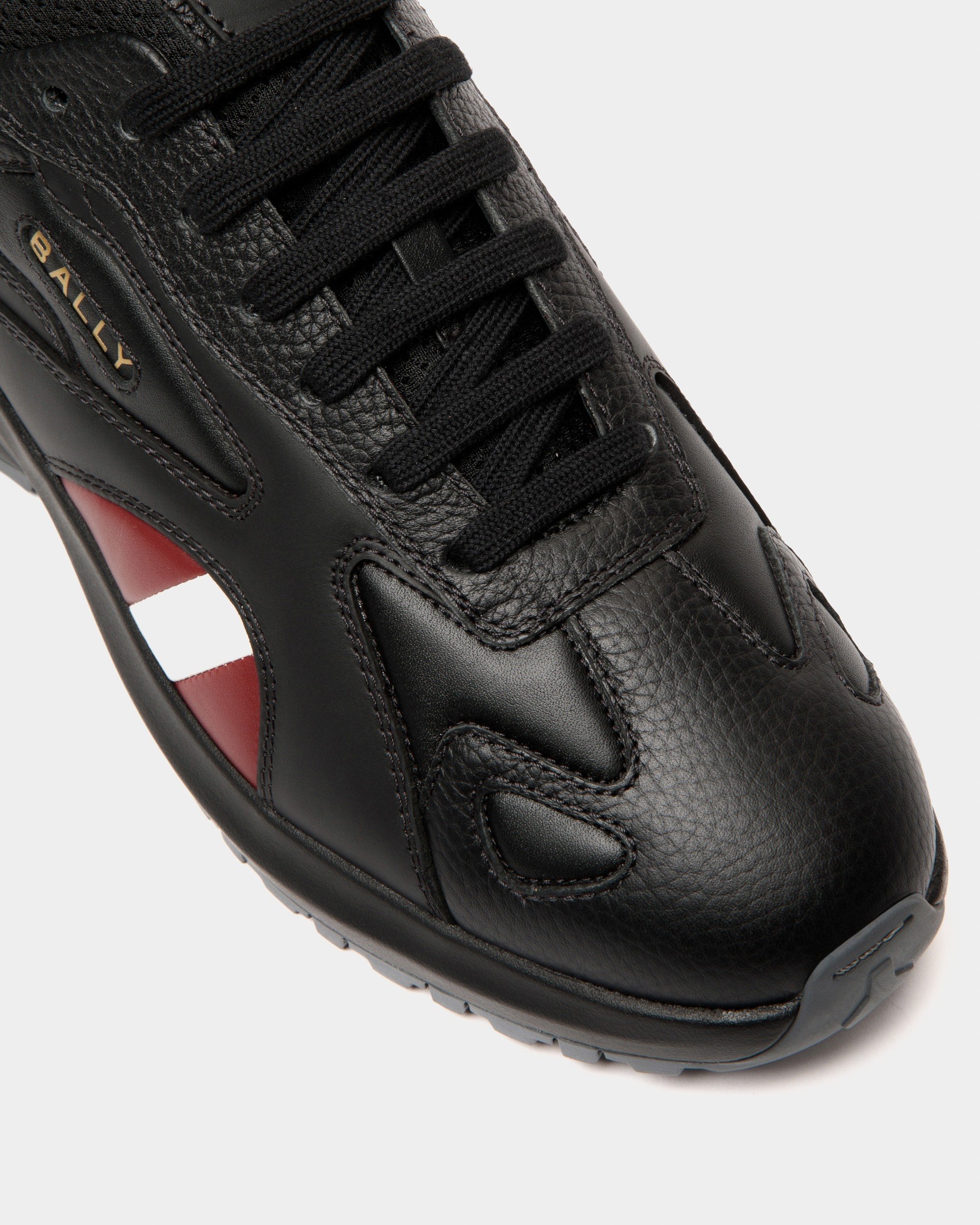 Dewy Leather Sneakers