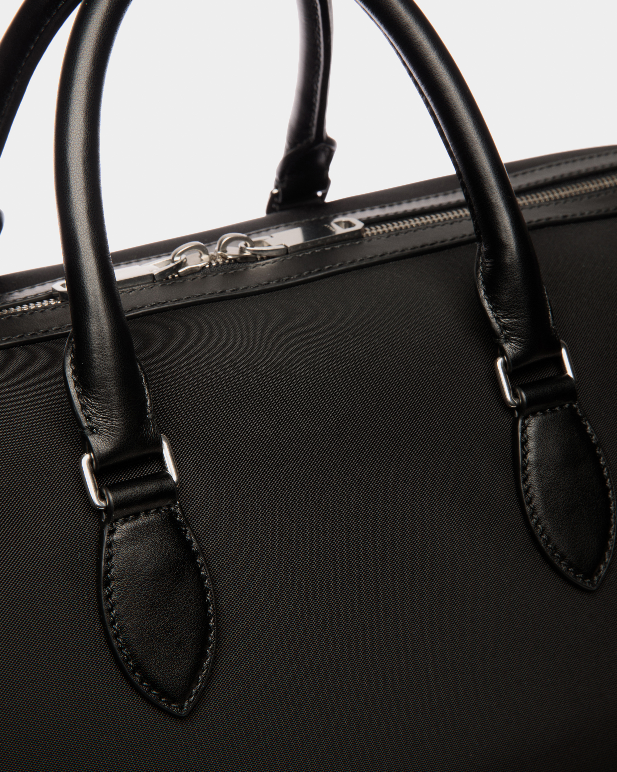 Bar Weekender in Black Nylon And Leather