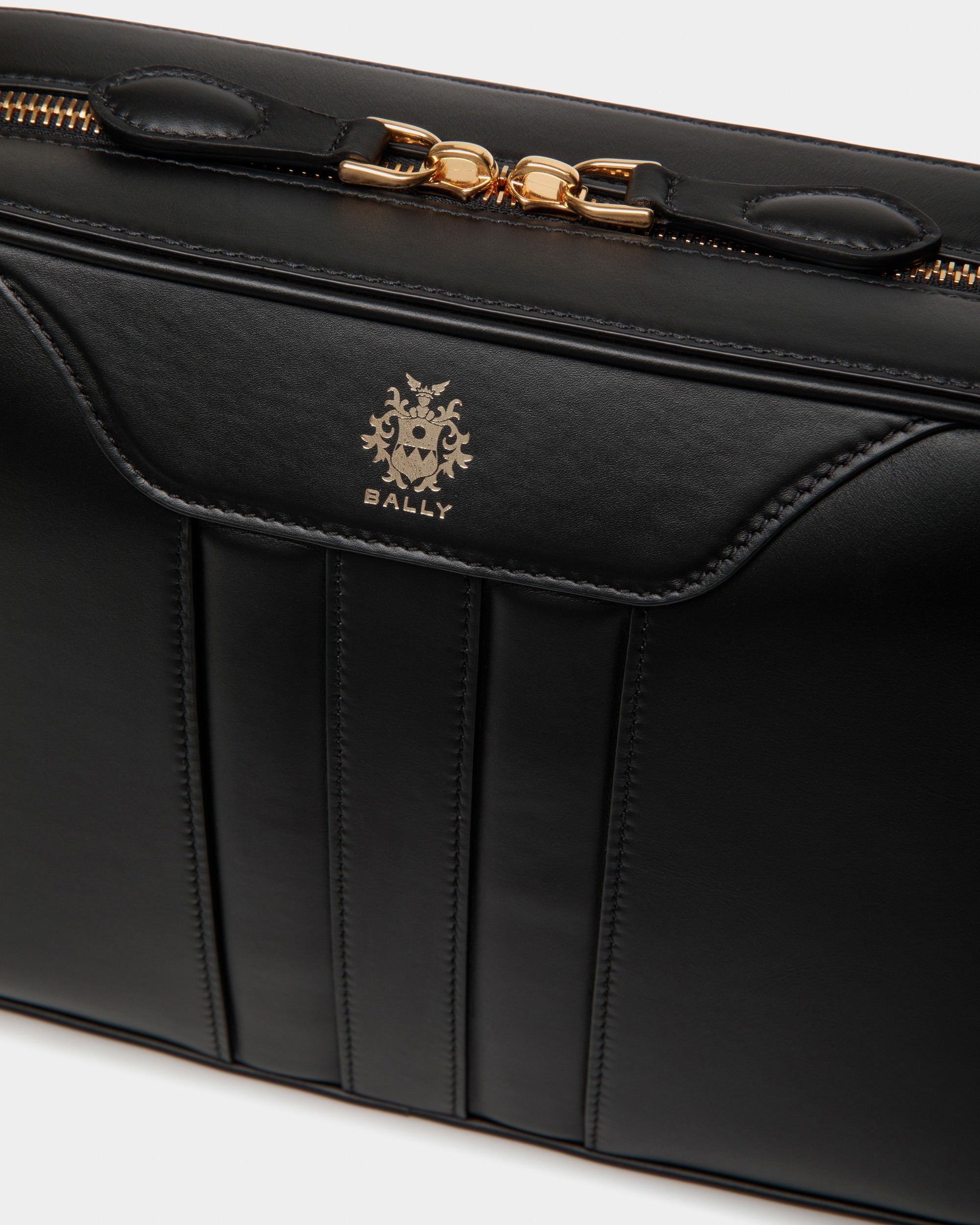 Beckett Crossbody Bag In Black Leather