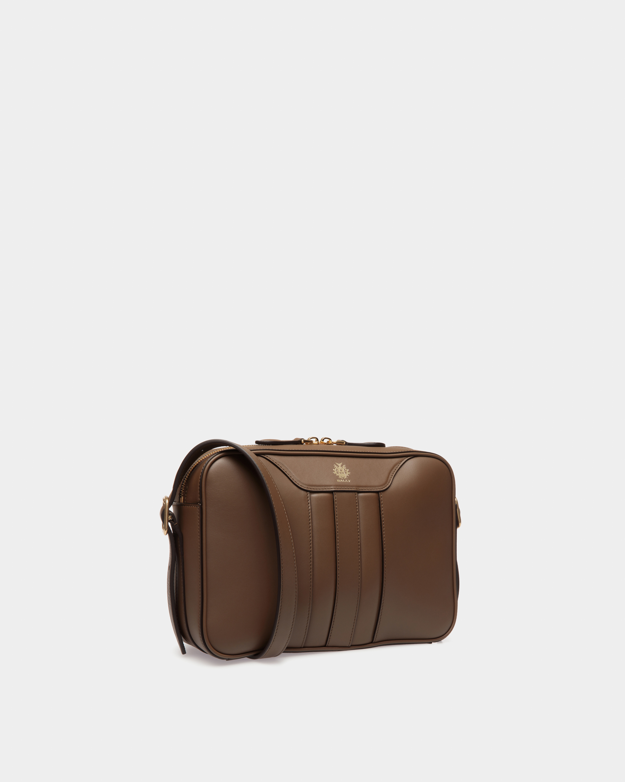 Beckett Crossbody Bag In Marron Glacé Leather