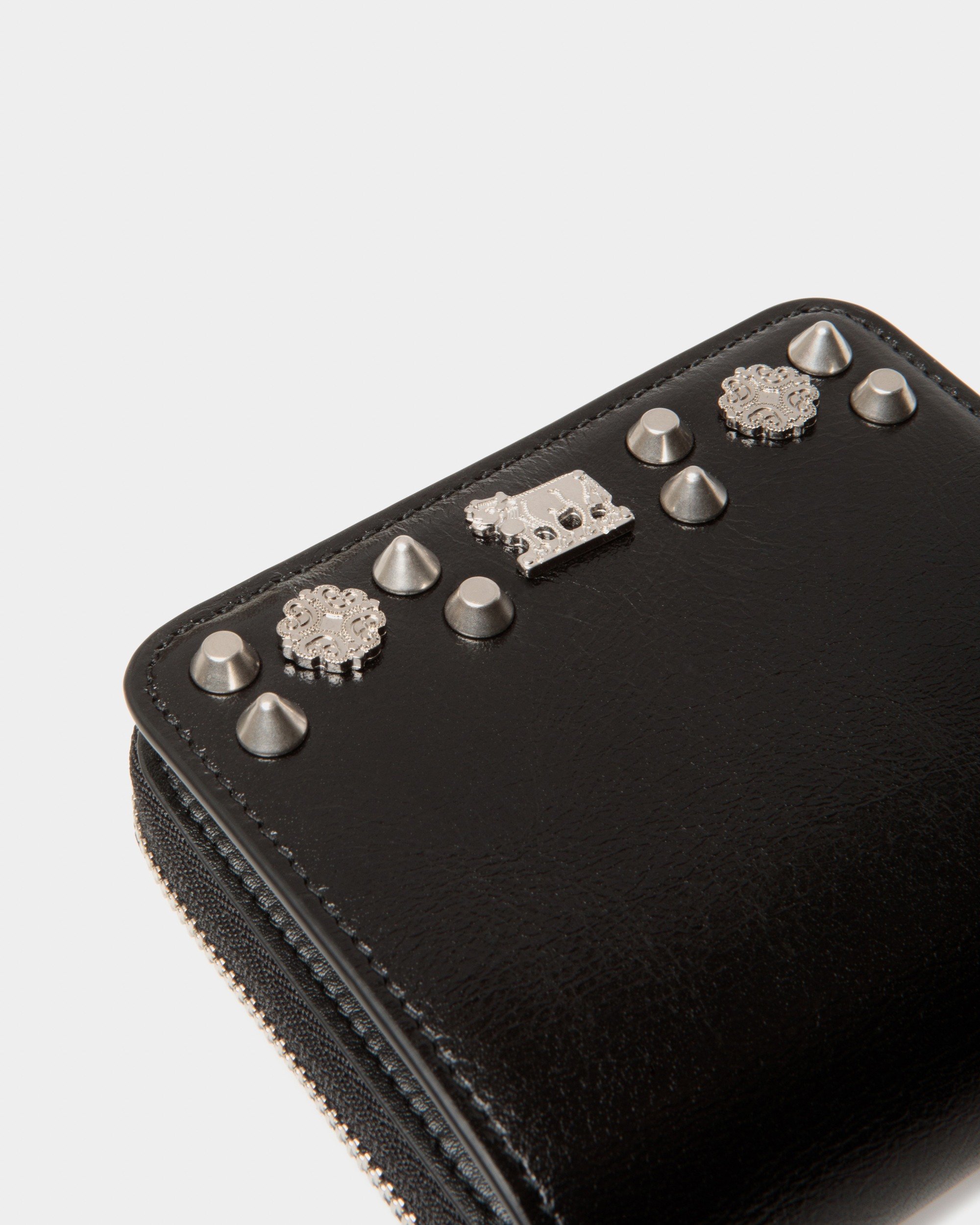 Swissness Wallet In Black Leather with Studs