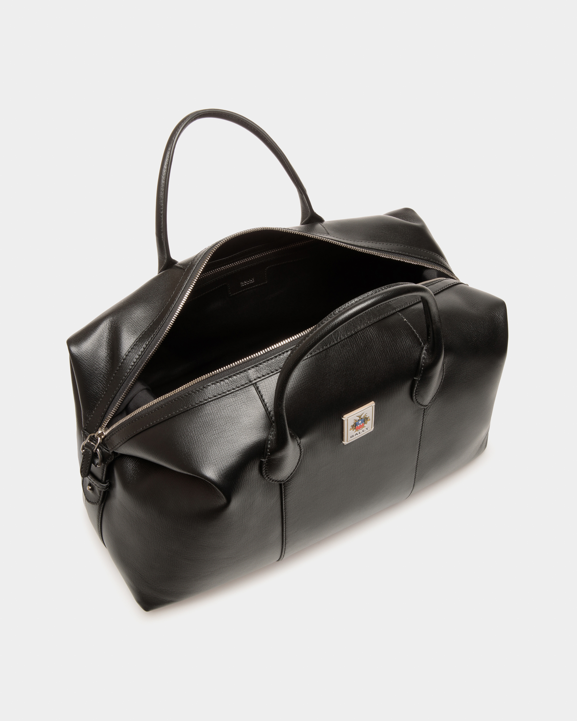 Easy Weekender In Black Leather