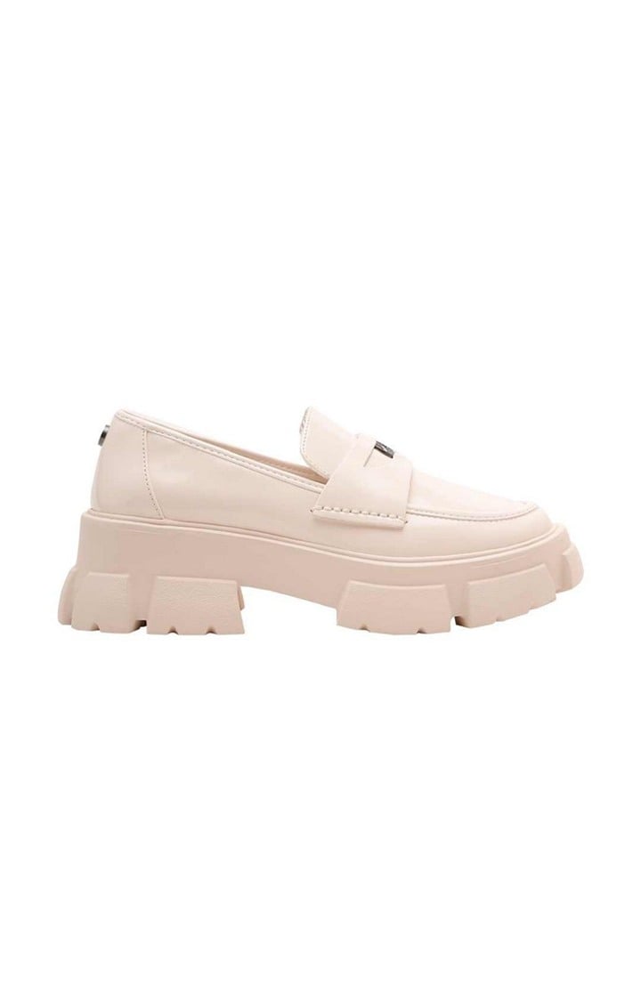 Teazer White Closed Flats & Ballerinas