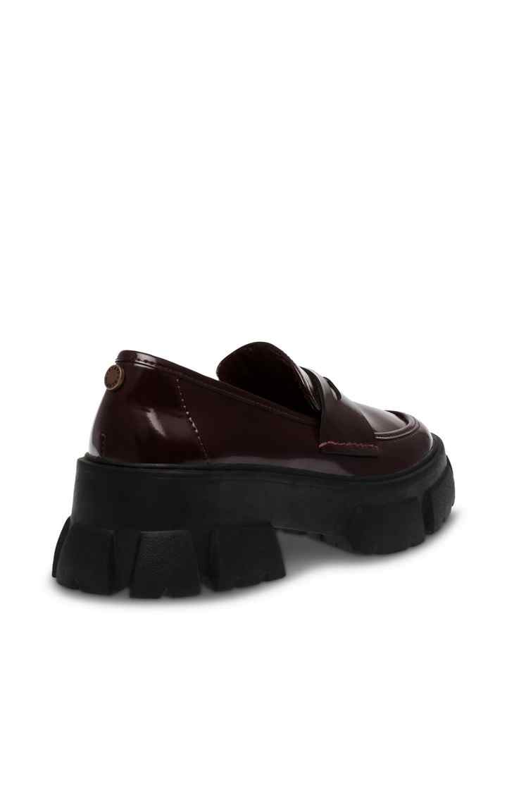 Teazer Wine Closed Flats & Ballerinas
