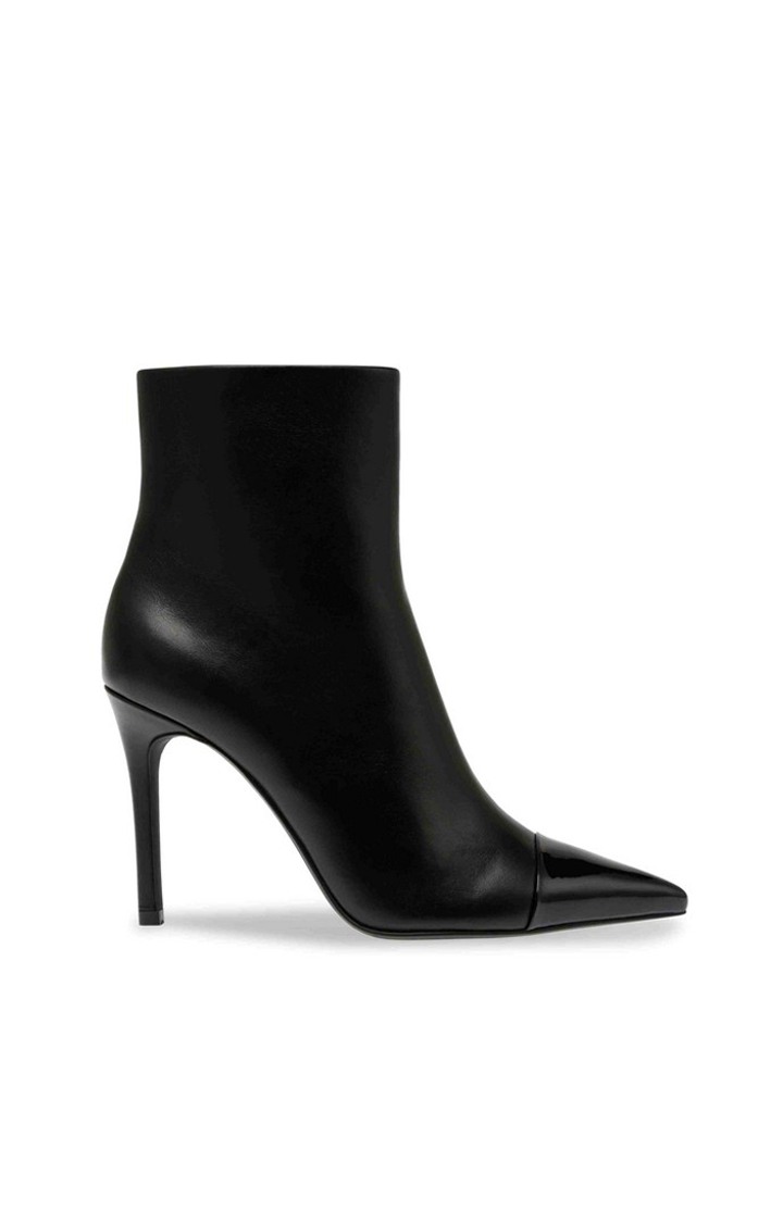 Steinway Black Boots