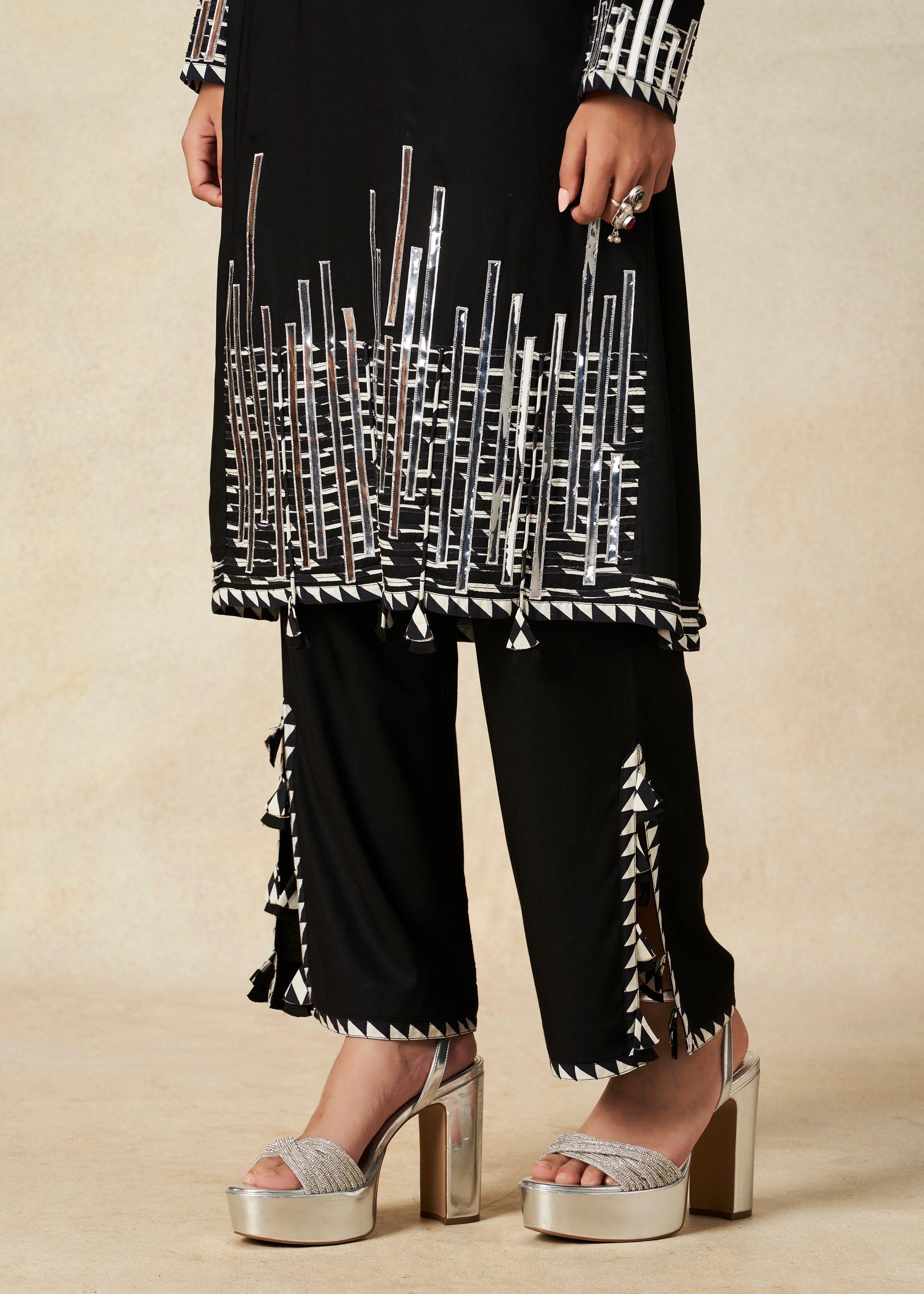 Black Kali Kurta