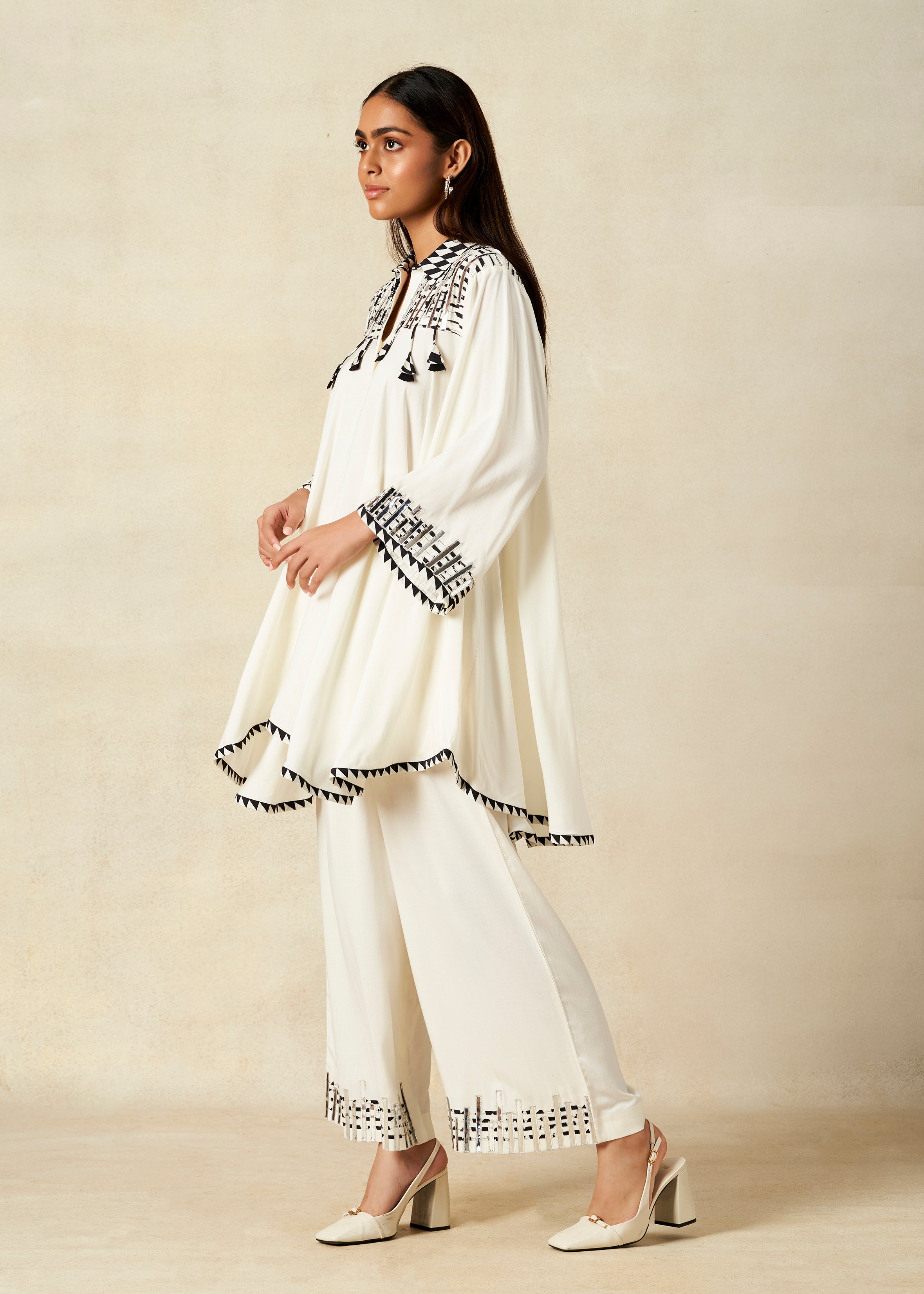 Off White Collared Tunic Set