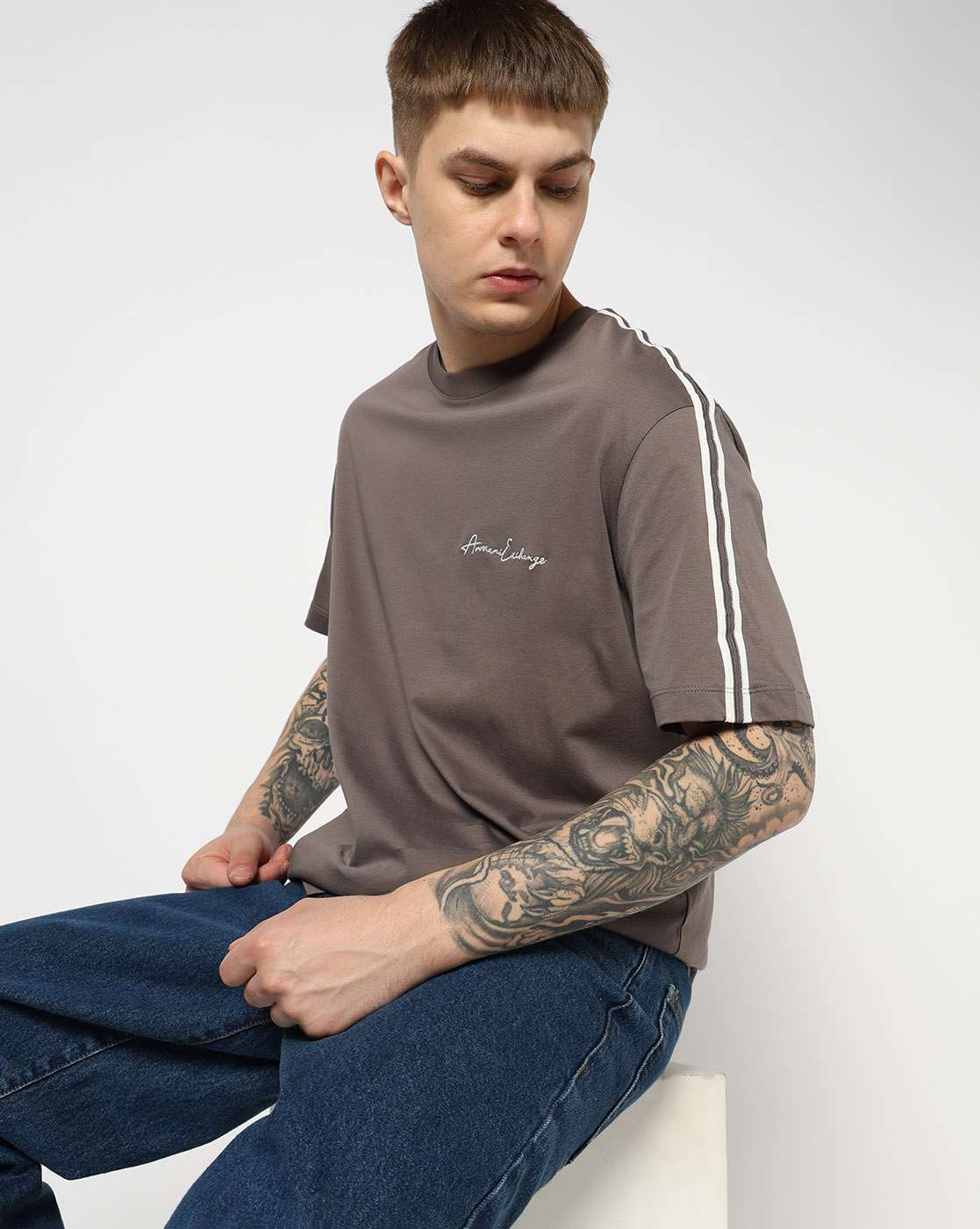 Men Grey Signature Regular + Fit T-Shirts