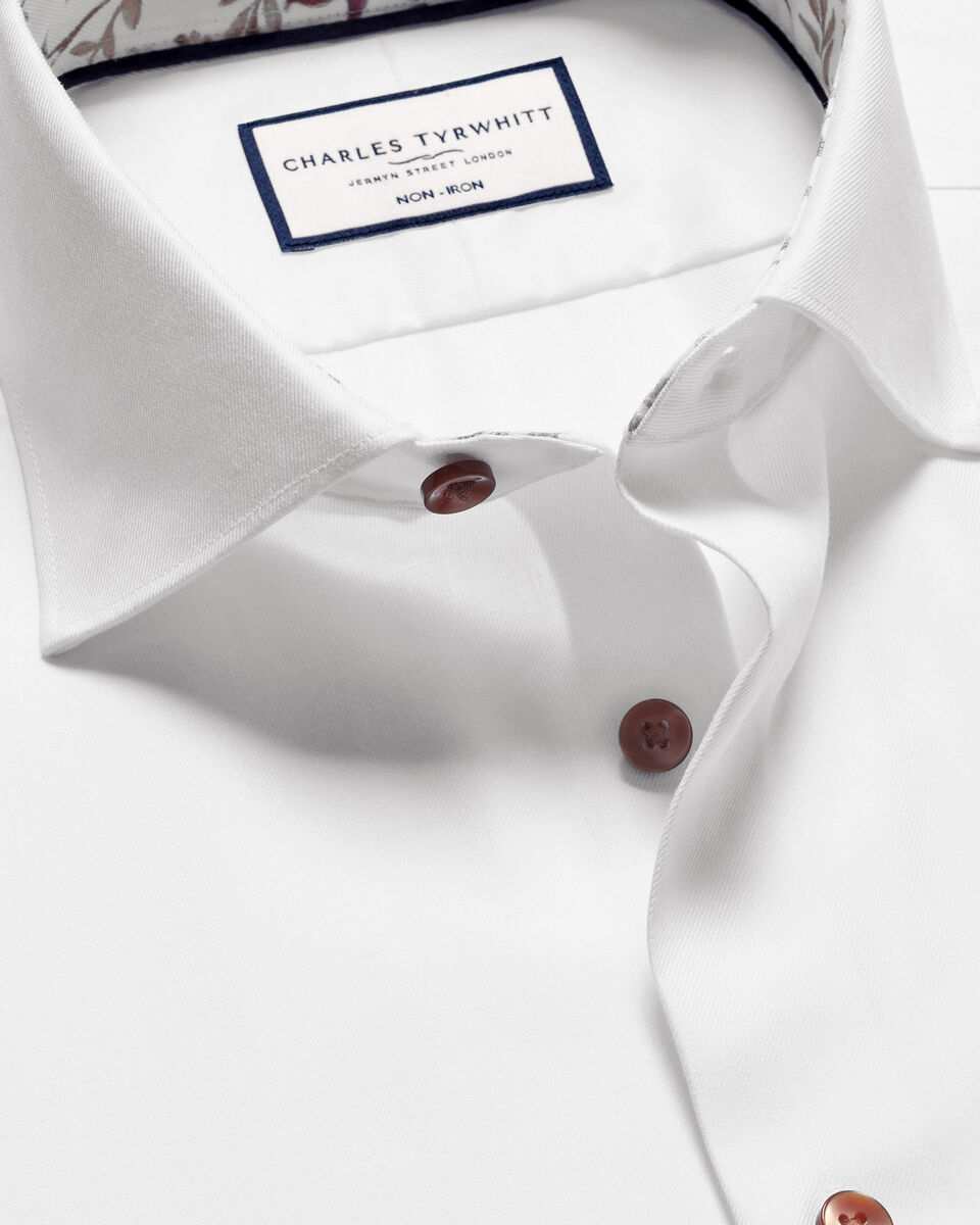 Semi-Cutaway Non-Iron Collar Twill Shirt with Printed Trim - White