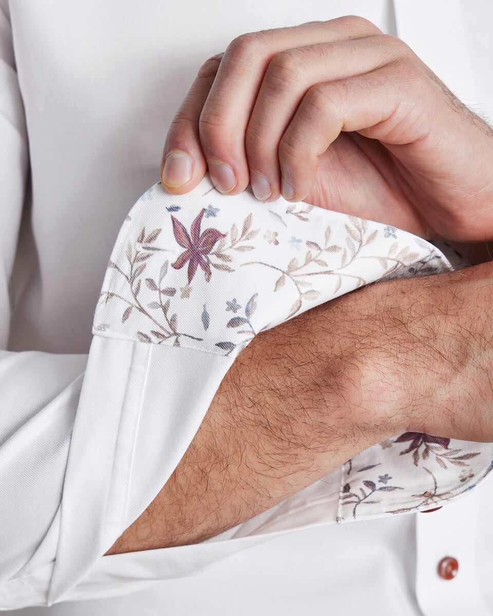 Semi-Cutaway Non-Iron Collar Twill Shirt with Printed Trim - White