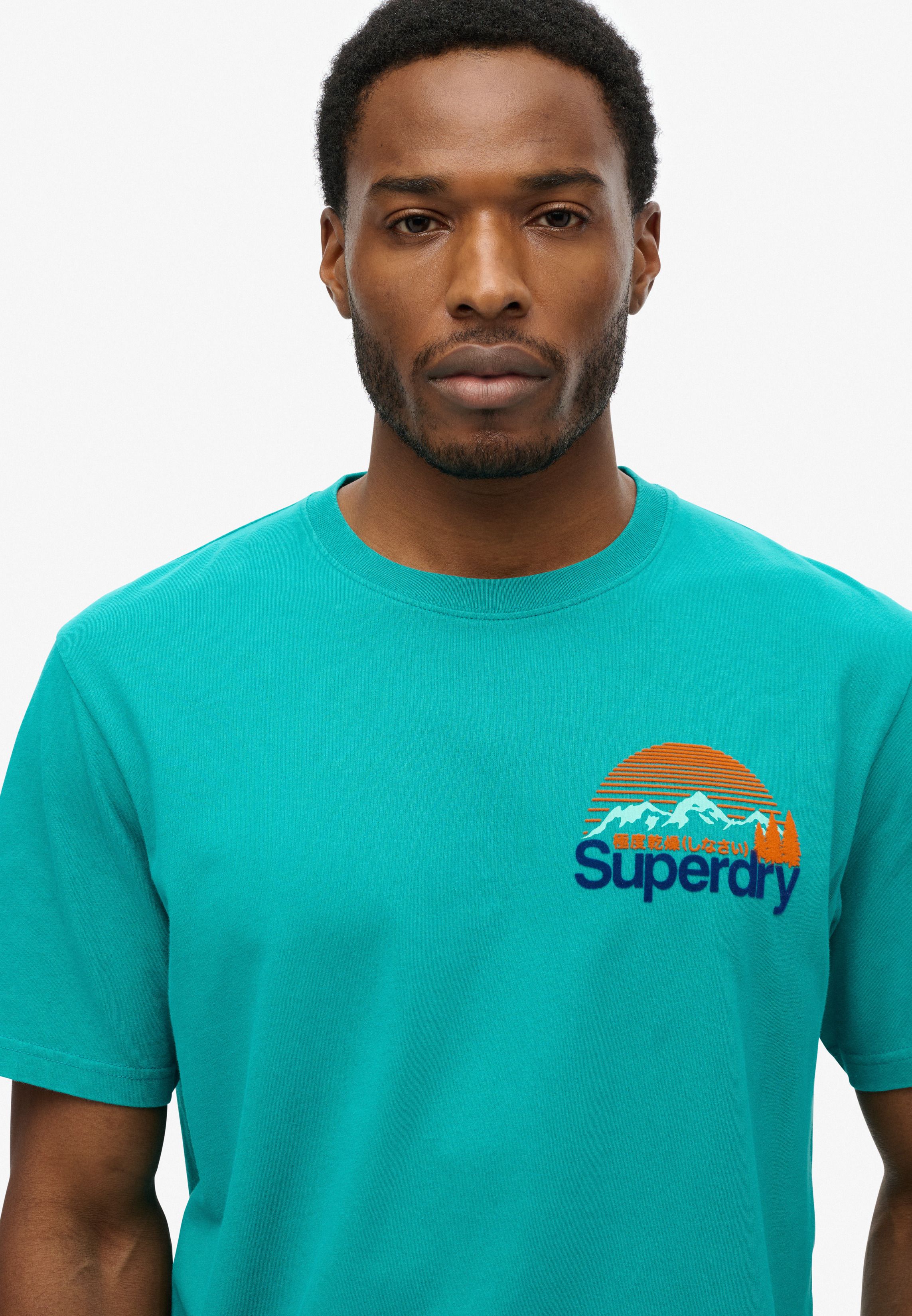 CL GREAT OUTDOORS CHEST TEE