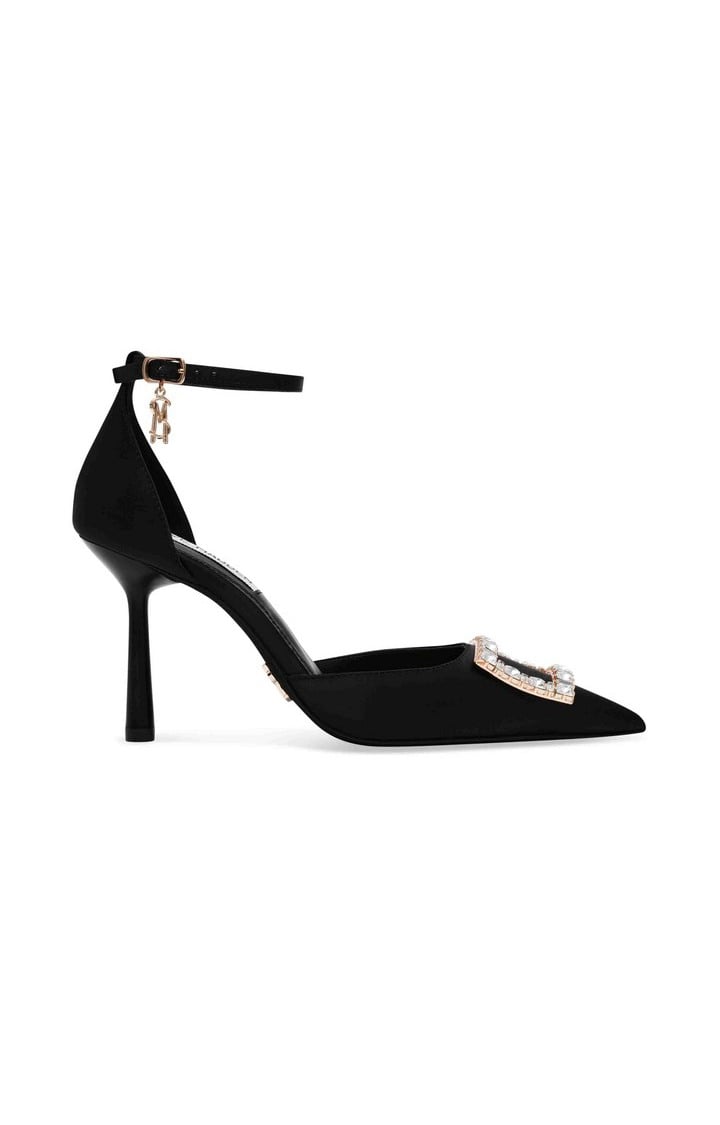 Accession Black Pumps