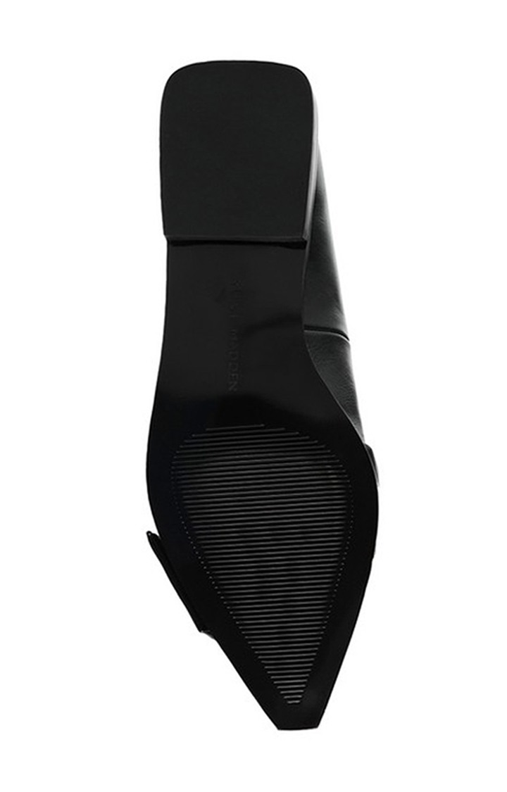 Grail Black Closed Flats & Ballerinas