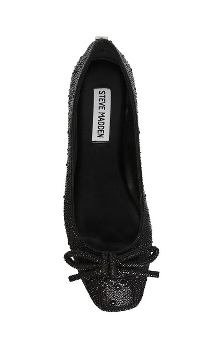 Nilsa-R Black Closed Flats & Ballerinas