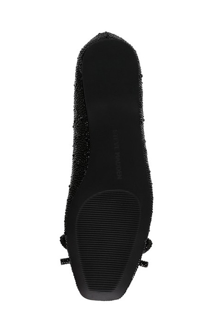 Nilsa-R Black Closed Flats & Ballerinas