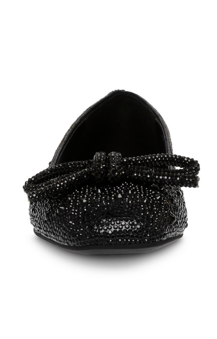 Nilsa-R Black Closed Flats & Ballerinas
