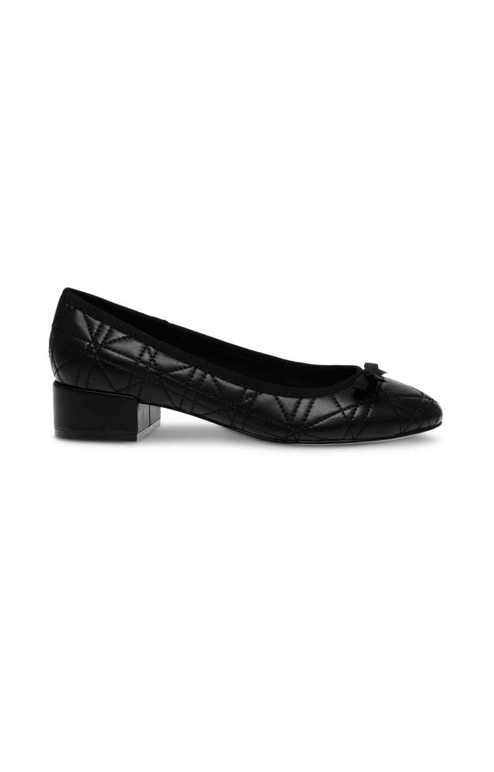 Cherish-Q Black Closed Flats & Ballerinas