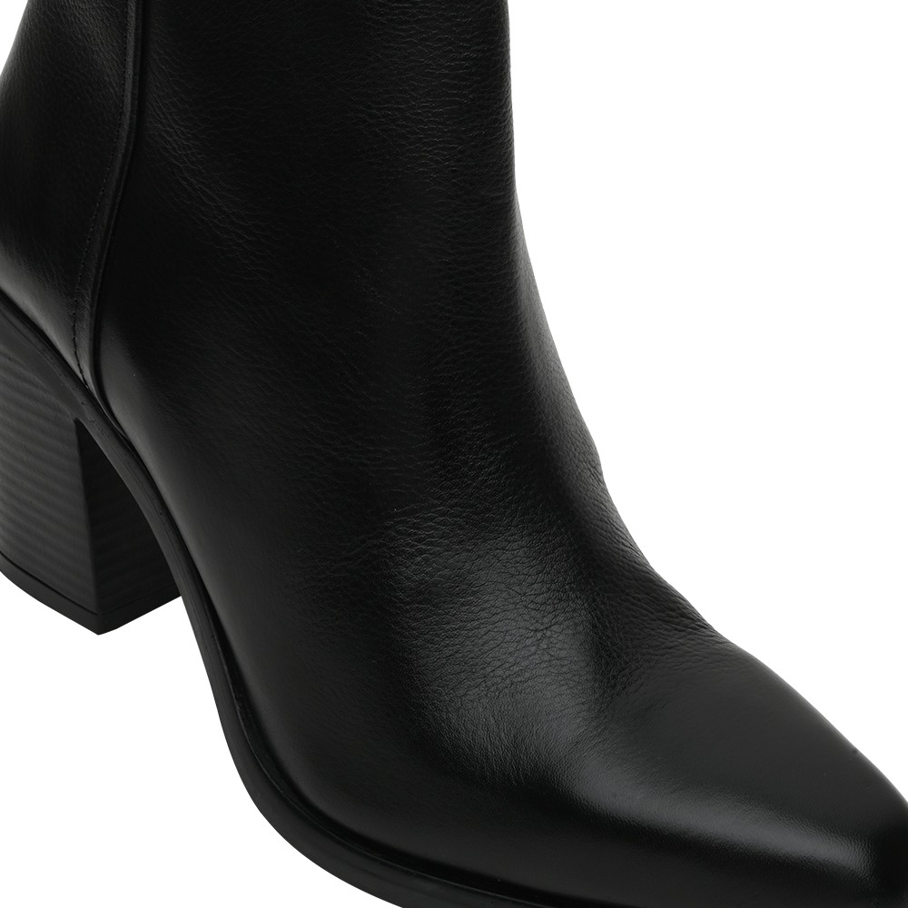 SM-1580 Black Boots