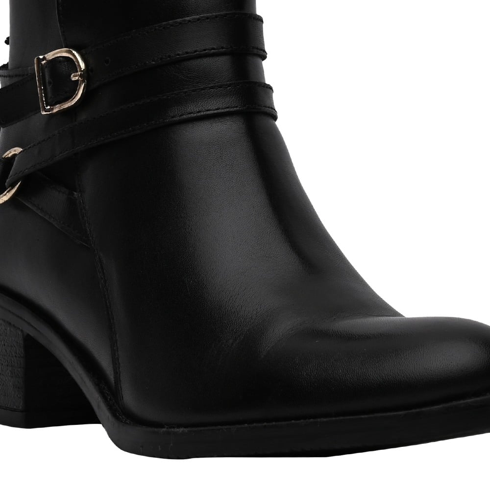 SM-1583 Black Boots