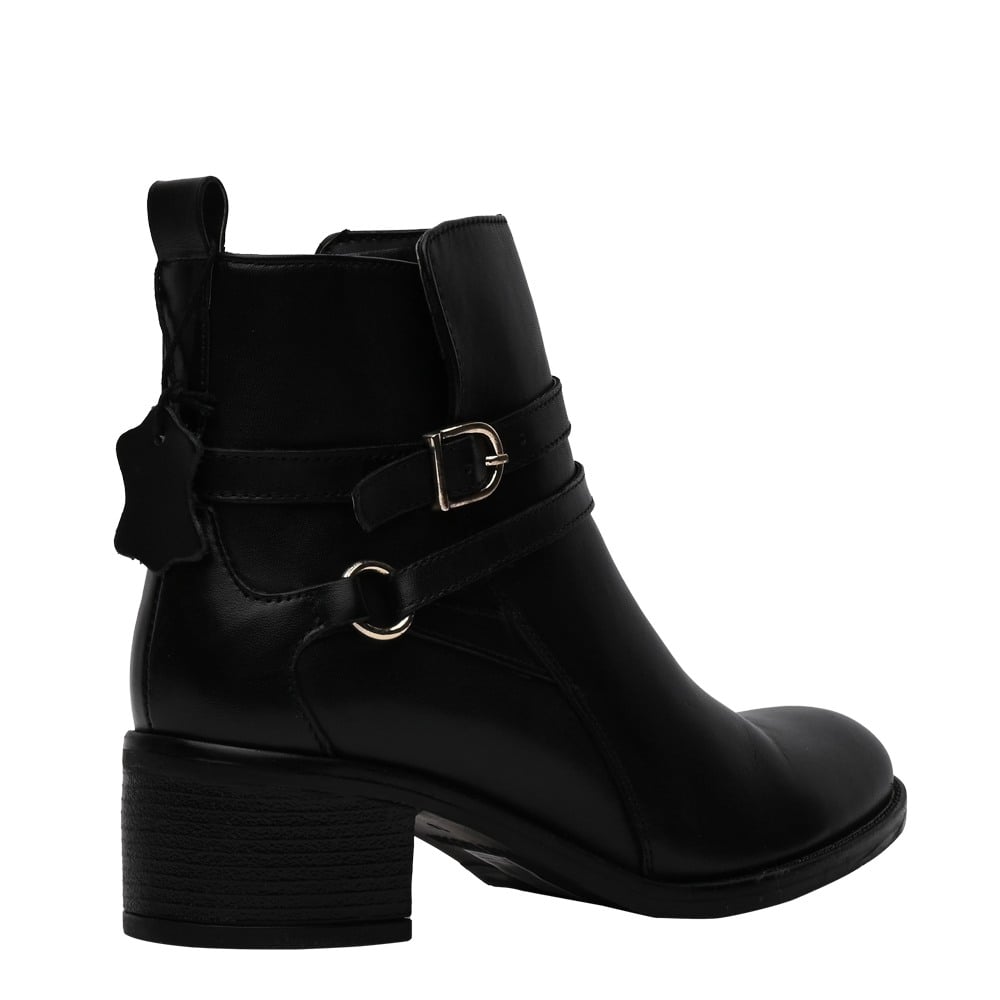 SM-1583 Black Boots