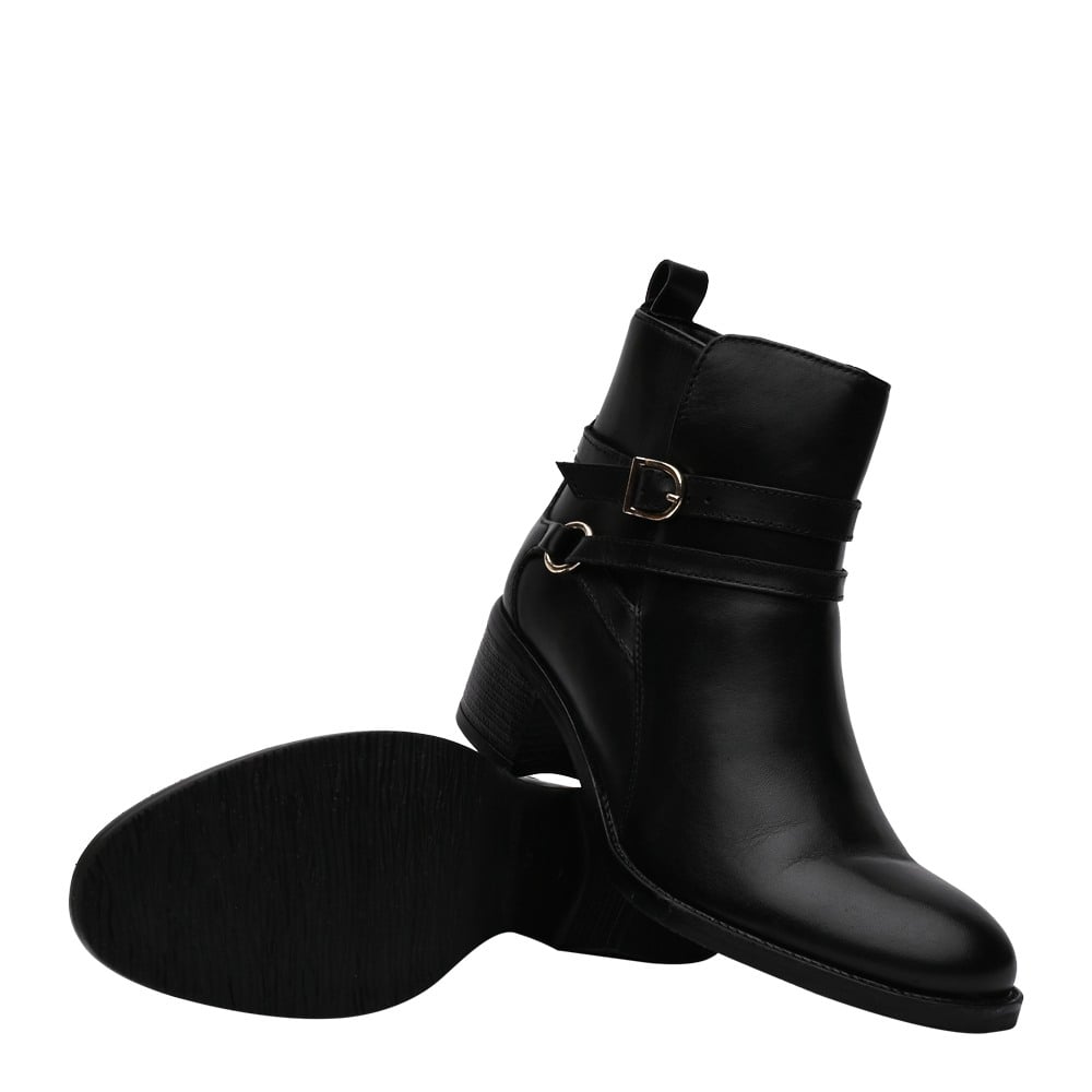SM-1583 Black Boots
