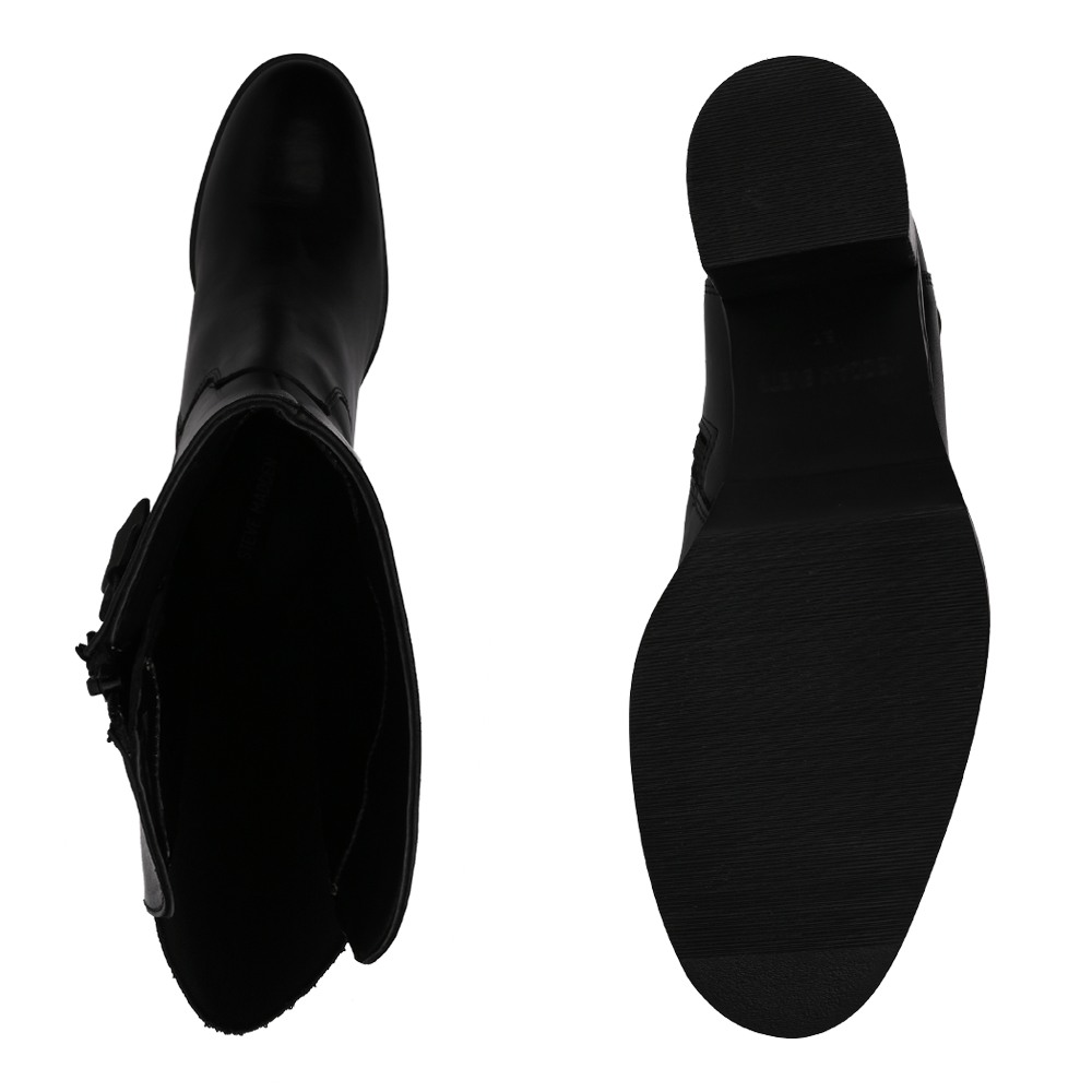SM-1584 Black Boots