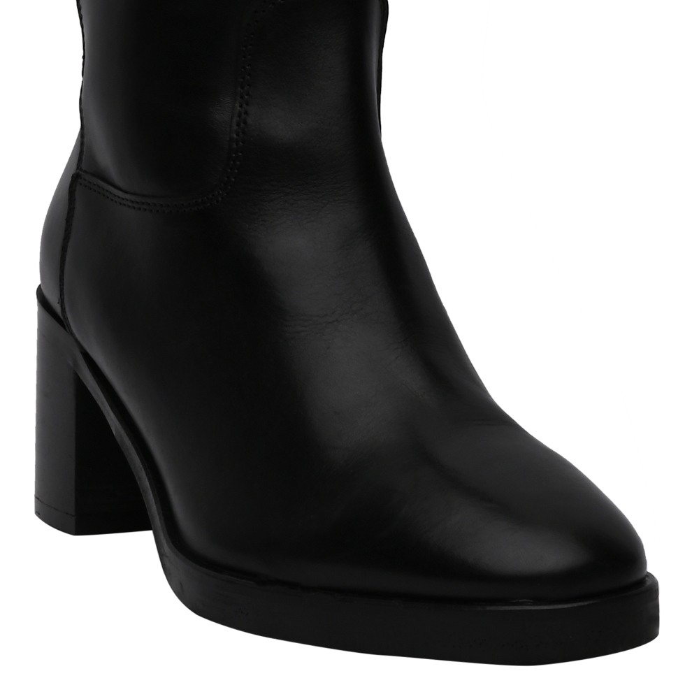 SM-1584 Black Boots