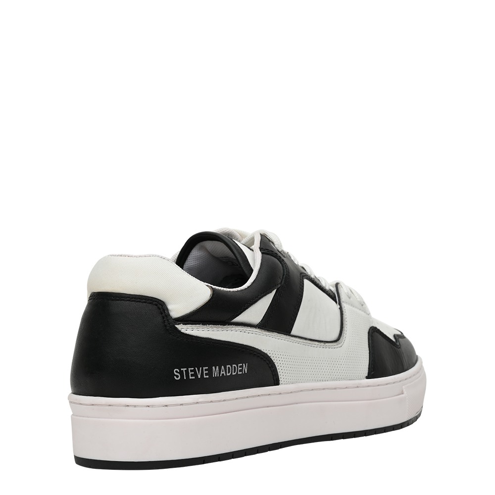 TRAYLON Black Sneakers