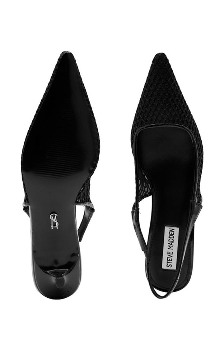 Kari-M Black Pumps