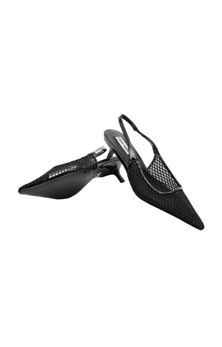 Kari-M Black Pumps