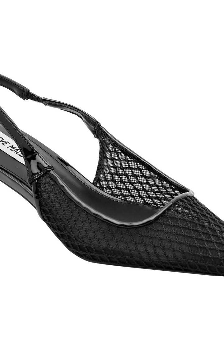 Kari-M Black Pumps