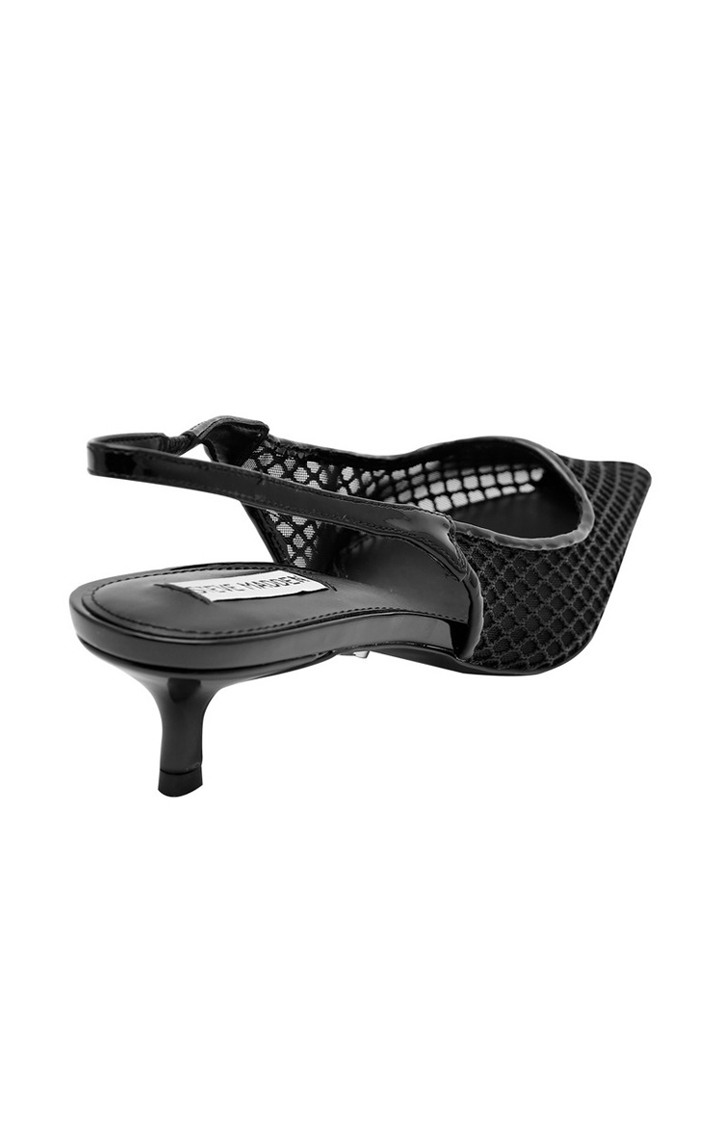 Kari-M Black Pumps