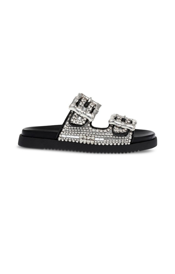 Majesta Black Flats