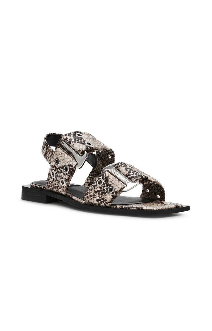 Saria Beige Flats
