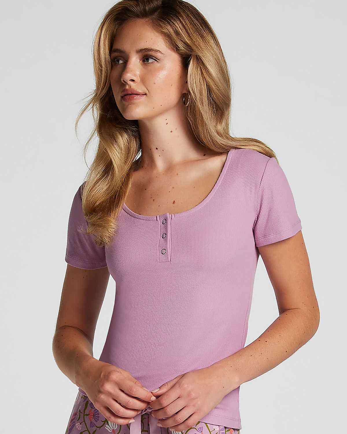 Top SS Rib Henley