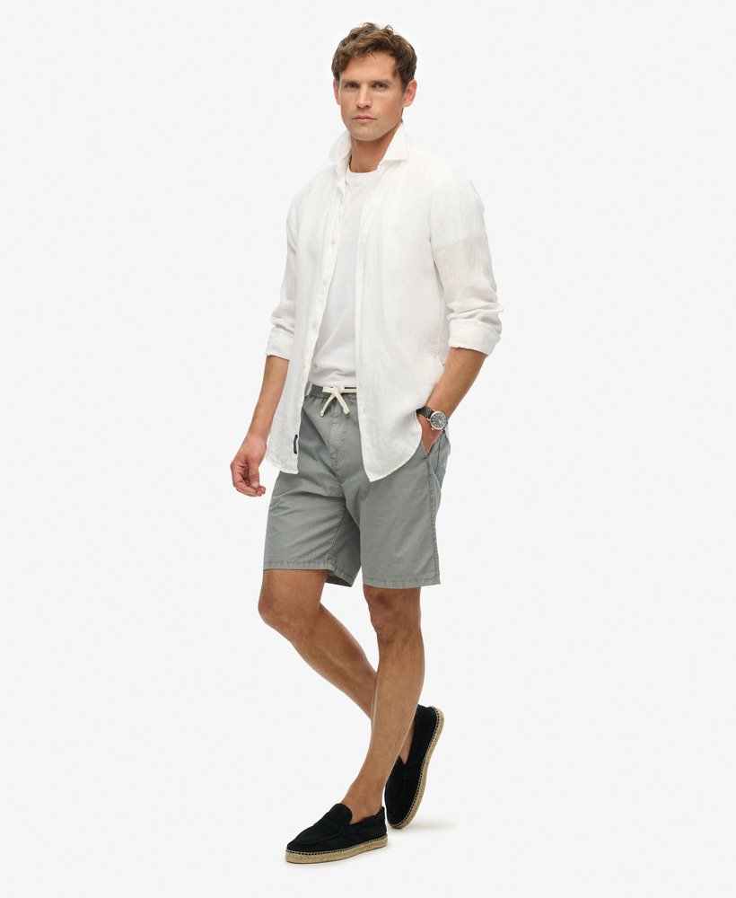 ESSENTIALS WALK SHORT