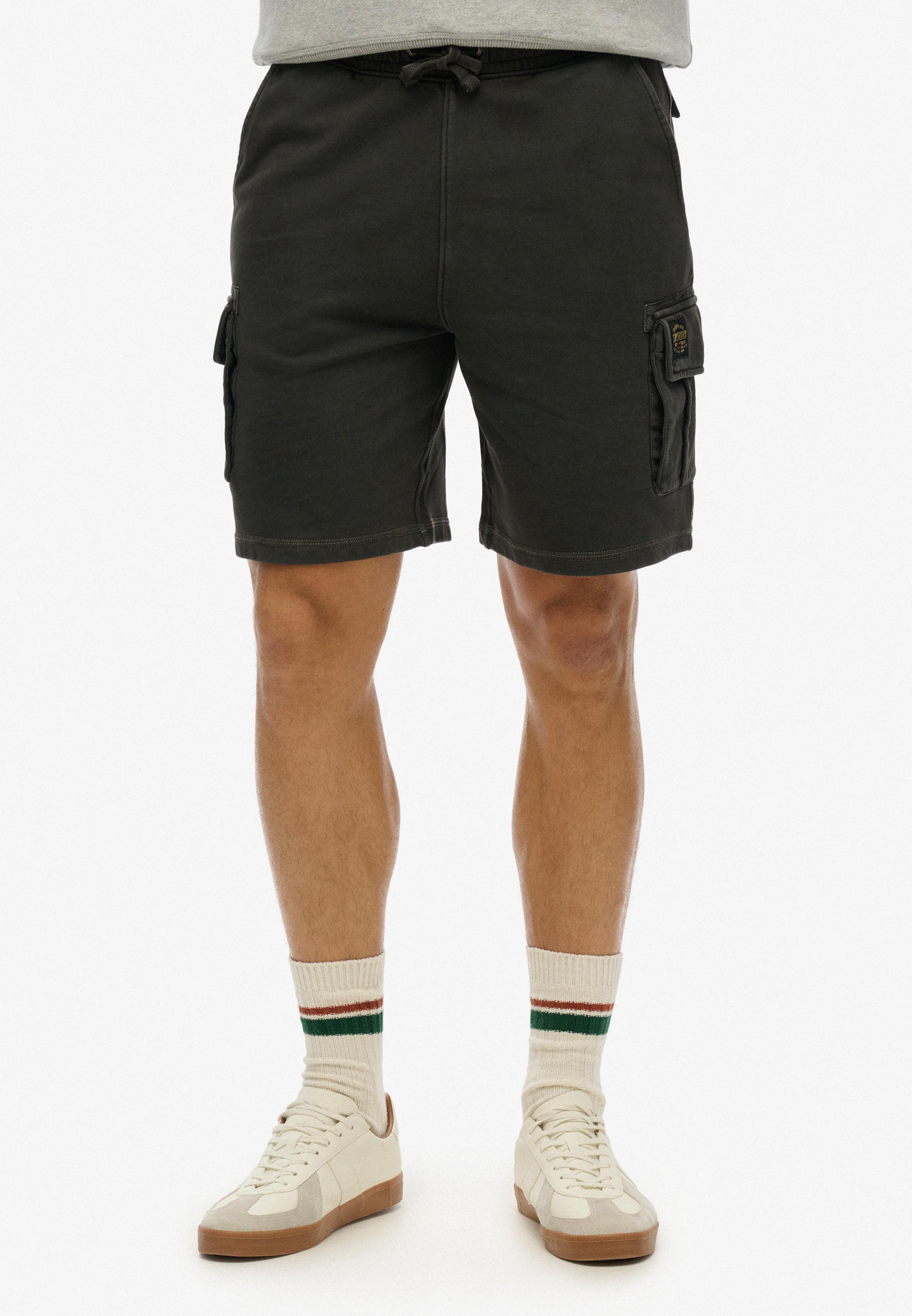 CONTRAST STITCH CARGO SHORT